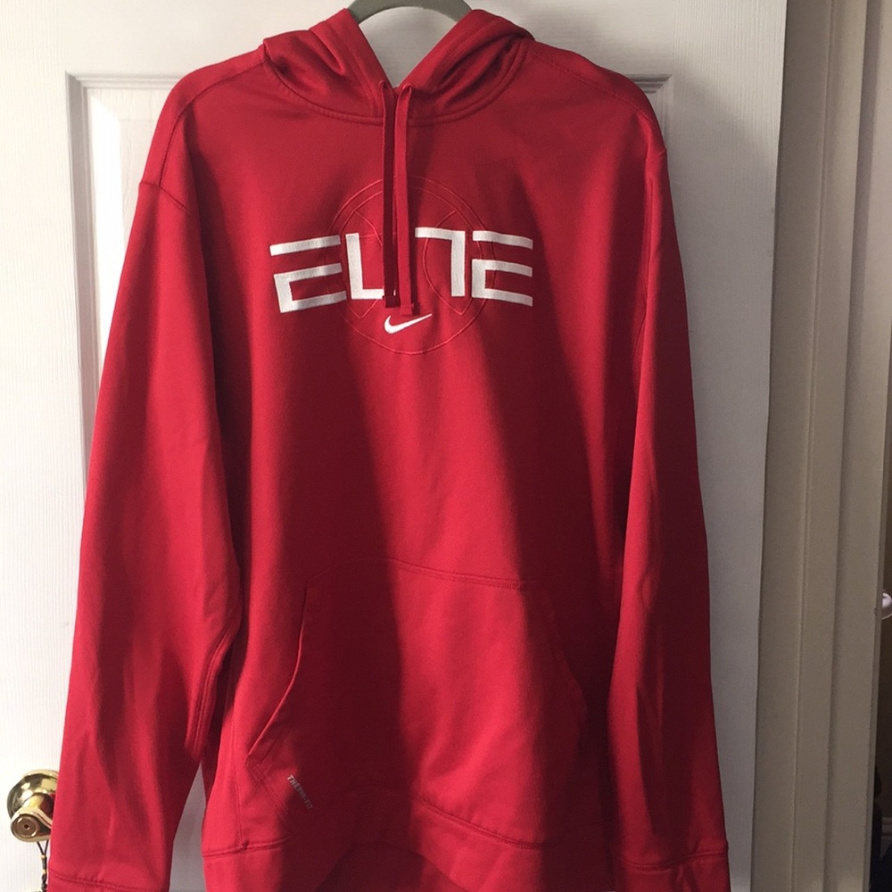 Nike Therma-Fit Sweatshirt